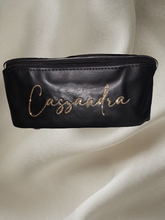Charger l'image dans la galerie, Trousse de toilette en simili cuir