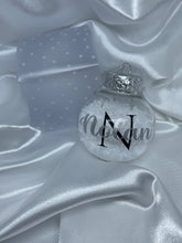 Charger l'image dans la galerie, Boule de Noël enneigée