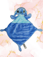 Charger l&#39;image dans la galerie, Doudou Stitch
